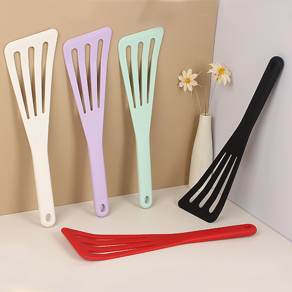 Okonomiyaki Spatula - 1 adet silikon eğimli drenaj küreği